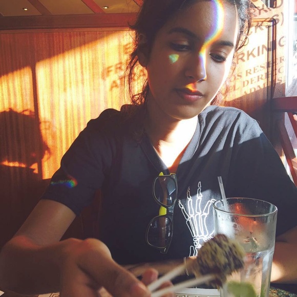 Meet your Posher, Pamela - Picture 1 of 1